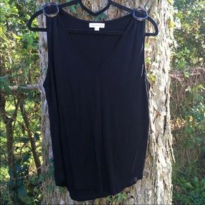 *FREE WITH ANY PURCHASE Black Tank Top/V-Neck/Stretchy/Flattering/Size XL